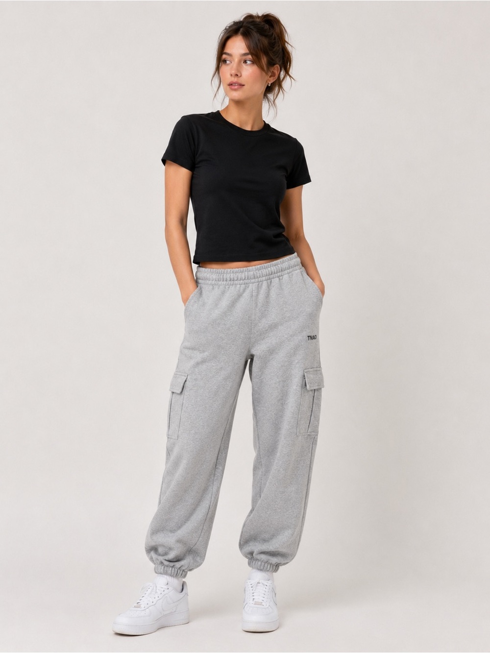 TNA Cargo Sweatpants Gray Joggers Relaxed Fit  Cozy Lounge Athleisure